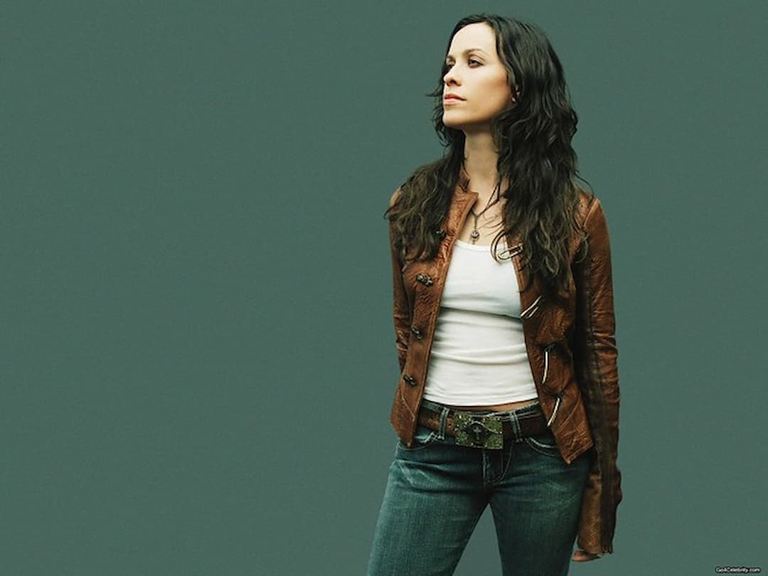 Alanis Morissette Measurements Height, Weight, Age, Net Worth UberGossip