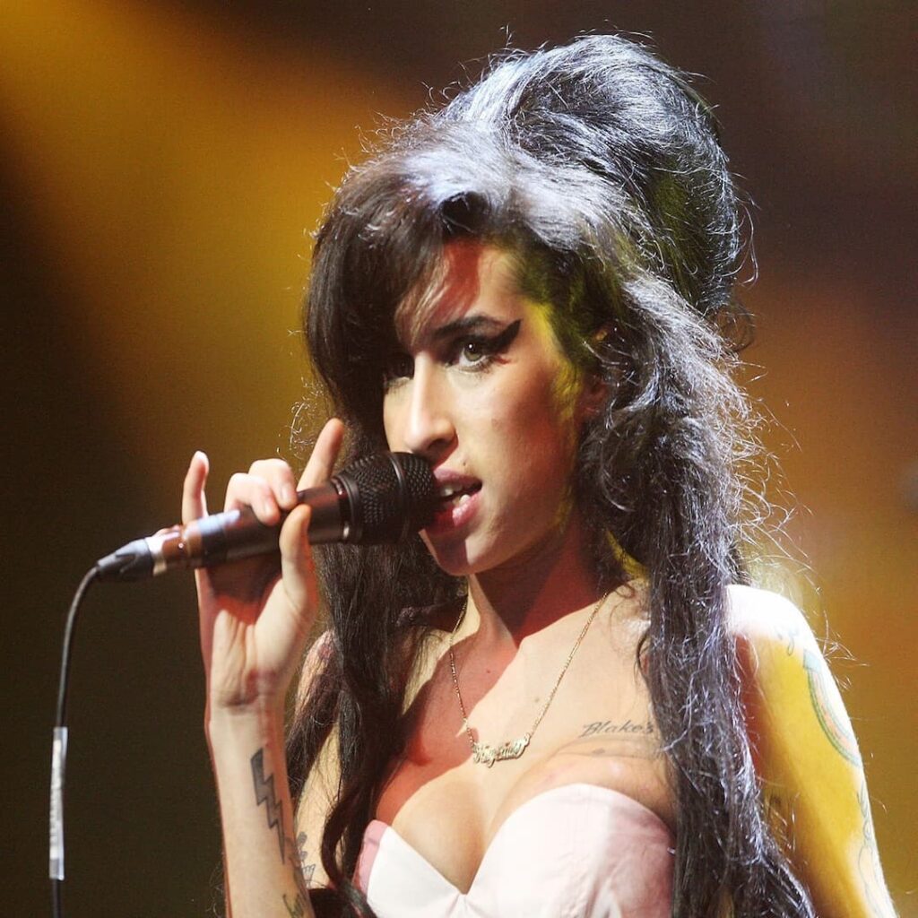 Amy Winehouse Breast Size 1 Celebrity Health Magazine - Body Measurements & Entertainment News