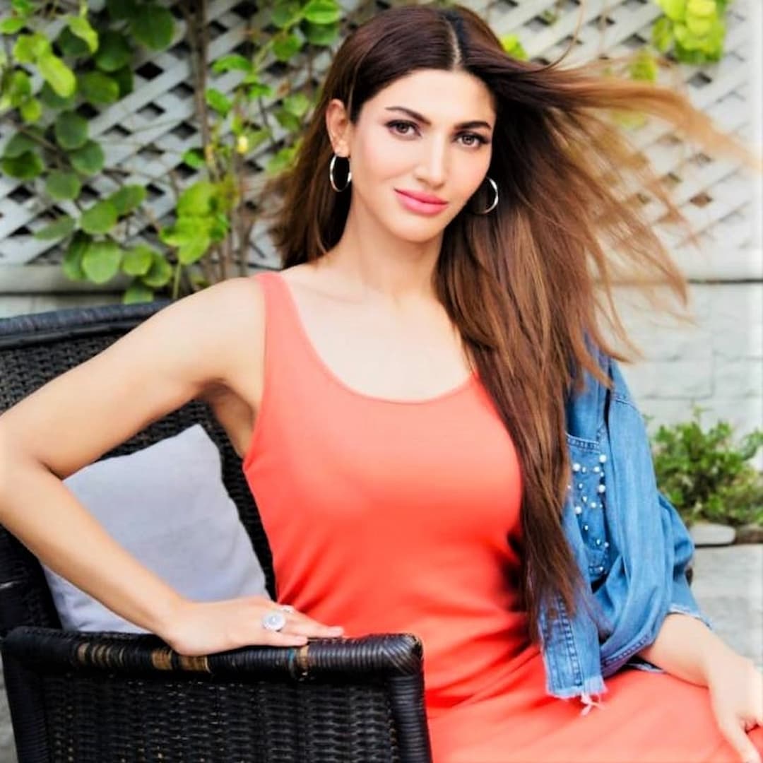 Actresses, Beautiful Asian Actresses, Beautiful Pakistani Celebrities, Gemini Actresses, Gemini Celebrities, Hottest Pakistani Celebrities, Hottest Pakistani Girls, Hottest Pakistani Women, Pakistani Actresses, Pakistani Celebrities, Sana Fakhar age, Sana Fakhar height, Sana Fakhar Measurements, Sana Fakhar weight, Zodiac Actresses, Zodiac Celebrities