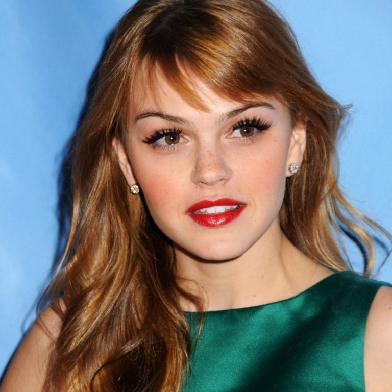 You will get here American actress Aimee Teegarden height, weight, dress size, boyfriends, Aimee Teegarden age, net worth, and full-body statistics.