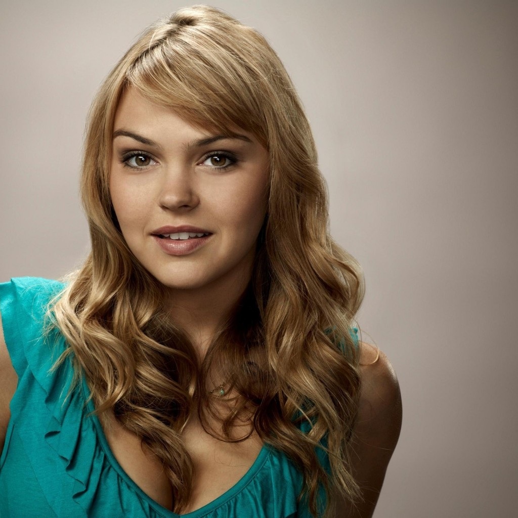 You will get here American actress Aimee Teegarden height, weight, dress size, boyfriends, Aimee Teegarden age, net worth, and full-body statistics.